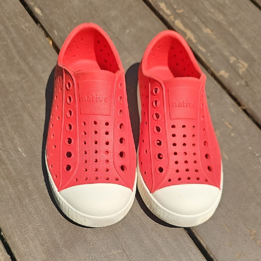 Native Kids Shoes - Red and White